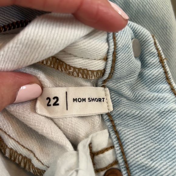 Pacsun girls/teen/mom denim short. "Mom short 22" - Picture 5 of 10